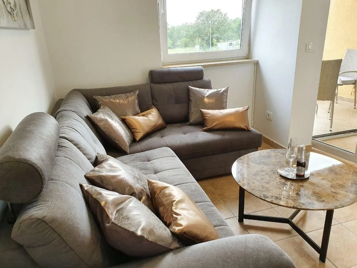 Lastovka Posesi Apartment Medulin
